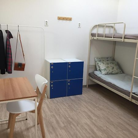 Inside Busan Hostel Ngoại thất bức ảnh