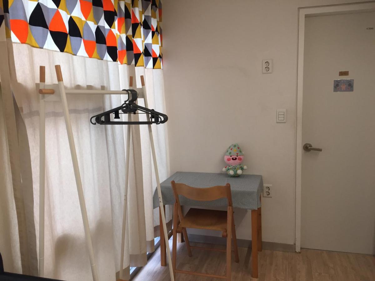 Inside Busan Hostel Ngoại thất bức ảnh