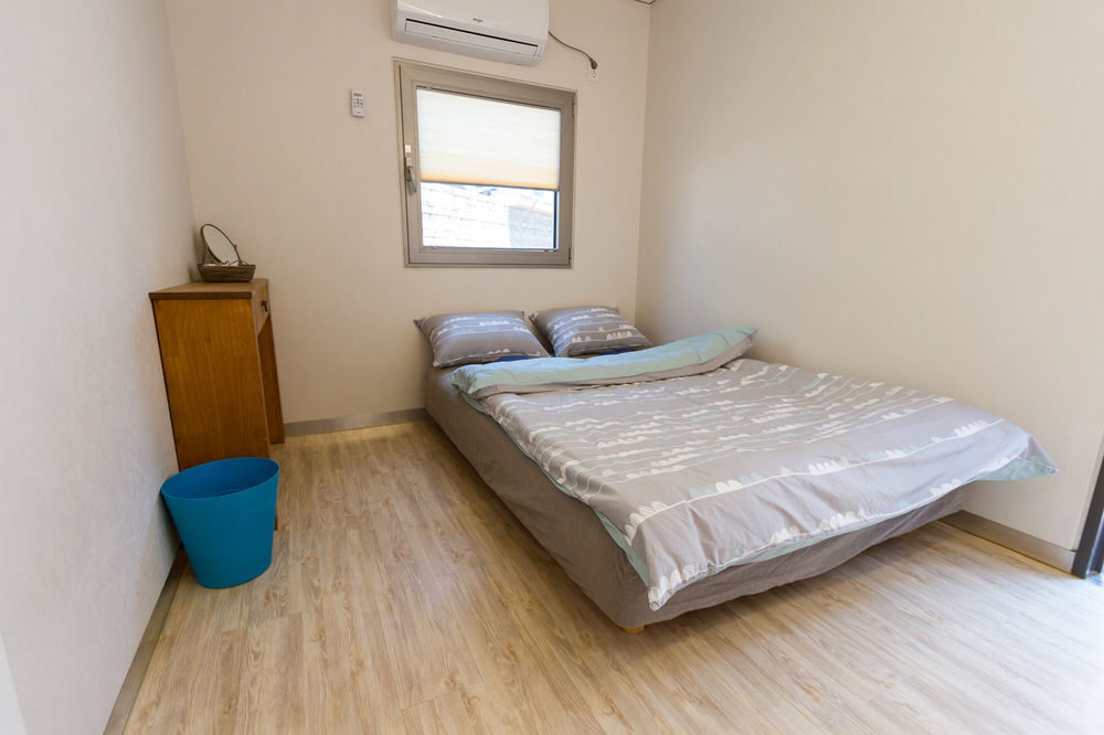 Inside Busan Hostel Ngoại thất bức ảnh