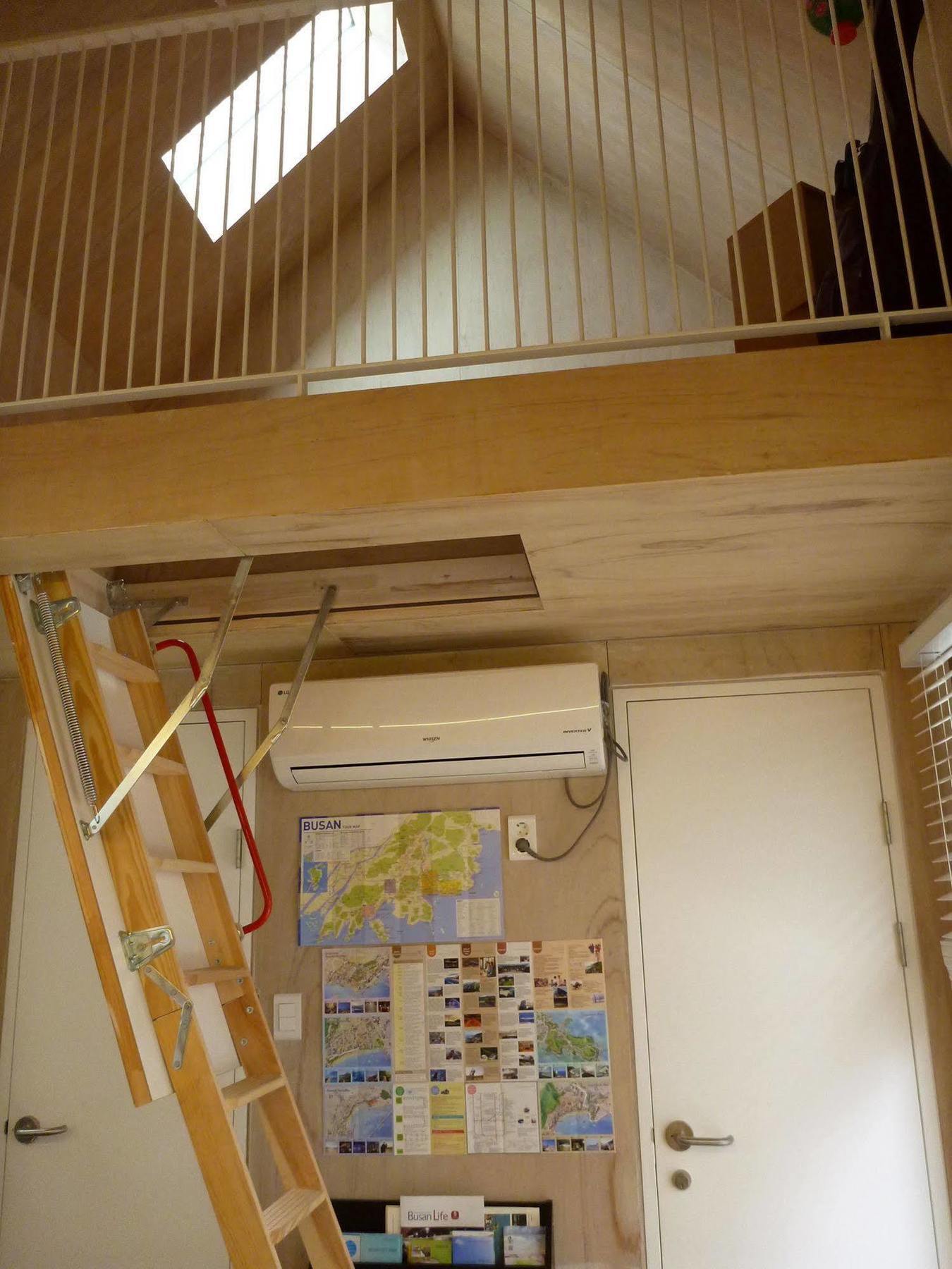 Inside Busan Hostel Ngoại thất bức ảnh